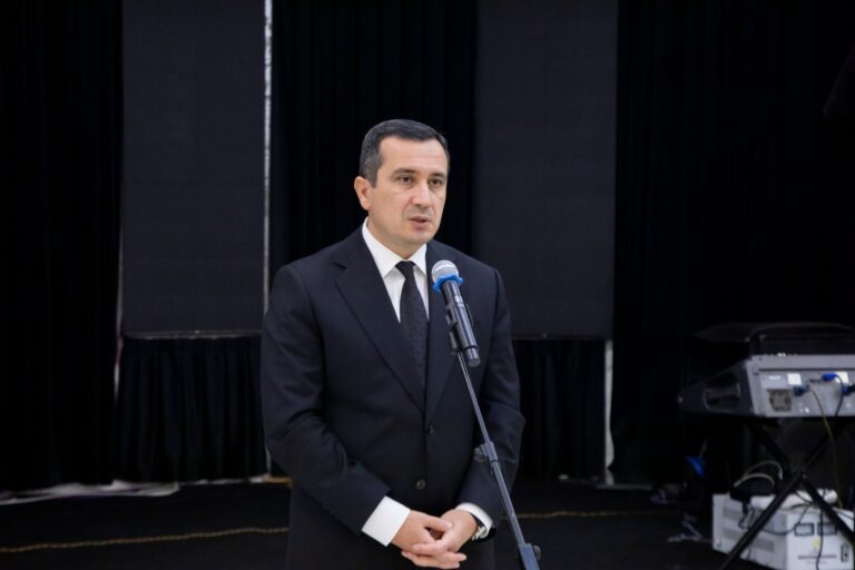 d85afc952d3e79a275b2ec8b48d1892b